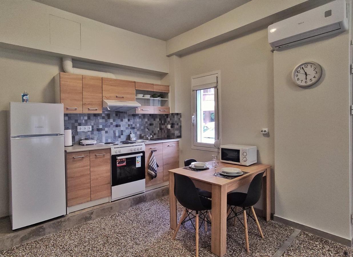 Appartement Garnet 3 à Kalamata Extérieur photo