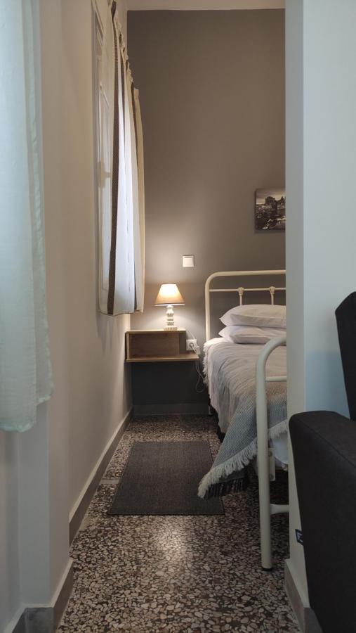 Appartement Garnet 3 à Kalamata Extérieur photo