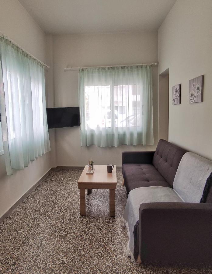 Appartement Garnet 3 à Kalamata Extérieur photo